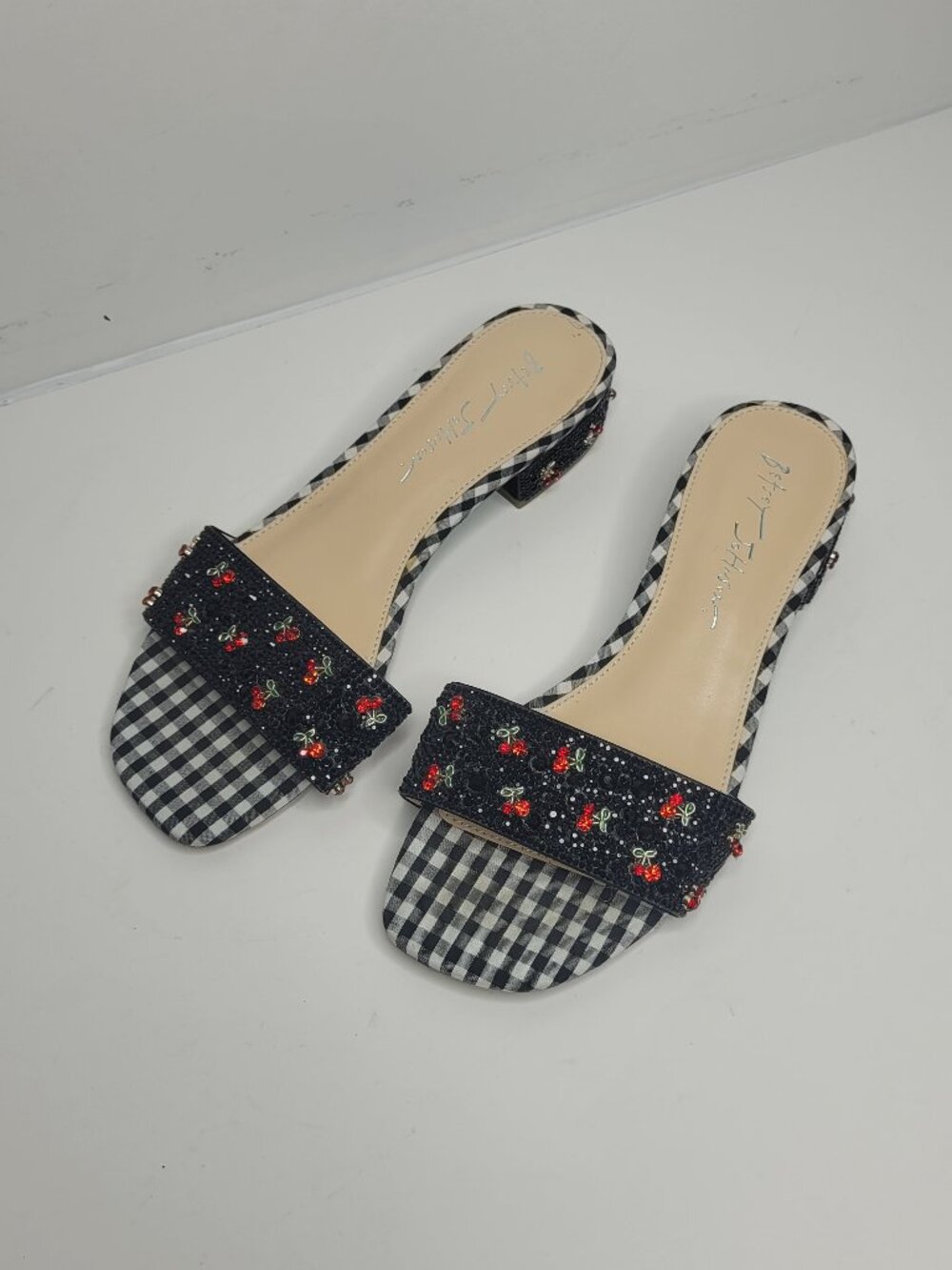 Betsey Johnson Gaby Black and White‎ Gingham Sandals beaded cherry size 7